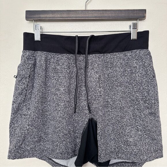 Lululemon Mens Medium T.H.E. Short Linerless 7" Carbon Mist Alpine - Picture 5 of 12